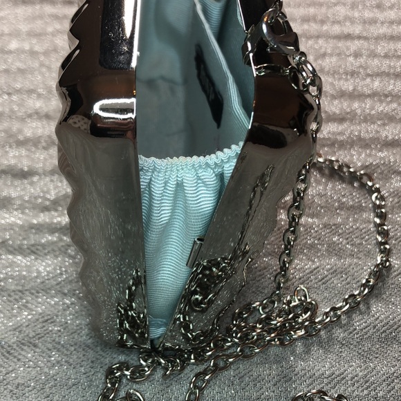 CHARMING CHARLIE RSVP Quilted Metal Evening Clutch - Picture 4 of 12